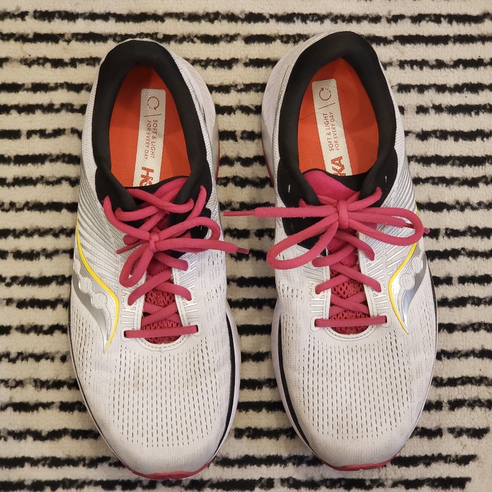 Size 11 - Saucony Guide 14 Alloy Cherry W - Picture 4 of 8